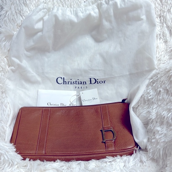 *Authentic*Dior leather handbag in excellent condition - Picture 12 of 12